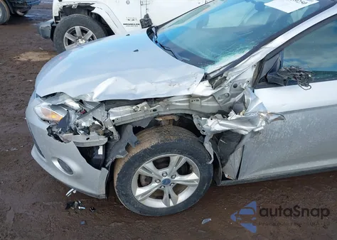 2013 Ford Focus Se z USA, uszkodzony, nr VIN 1FADP3K29DL199542